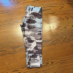 TEREZ blue heathered camo high waisted wide band 7/8 sculpt leggings